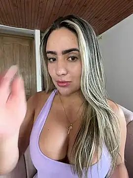 Snapshot of Miilana_ chatting on 18, 7, 2026 Miilana online show from 18, 7, 2026