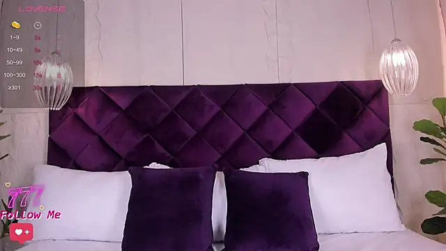 Snapshot of KittyLyne_ chatting on 2, 5, 2026 KittyLyne online show from 2, 5, 2026