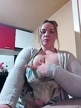 HotStepmommy4 online show from 20, 2, 2026