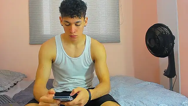 Snapshot of Muscle__Myke chatting on 21, 2, 2026 Muscle Myke online show from 21, 2, 2026