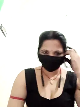 Snapshot of karishma_Bhabhi chatting on 11, 4, 2026 karishma Bhabhi online show from 11, 4, 2026