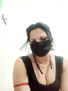 Snapshot of karishma_Bhabhi chatting on 15, 4, 2026 karishma Bhabhi online show from 15, 4, 2026