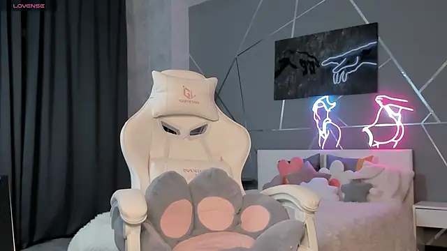 naomi reiss online show from 3, 4, 2026