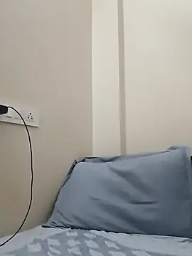 Snapshot of notanerd22 chatting on 15, 4, 2026 notanerd22 online show from 15, 4, 2026