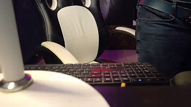 YouAndMe-forever online show from 25, 3, 2026