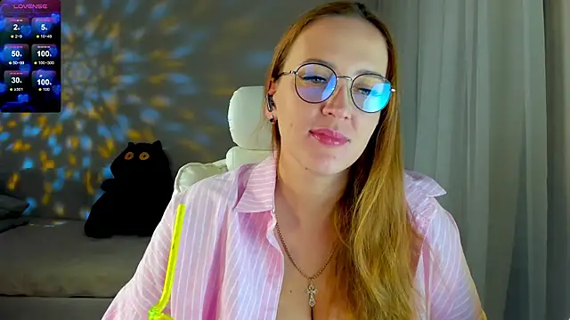 Snapshot of she_wolf chatting on 29, 5, 2026 she wolf online show from 29, 5, 2026
