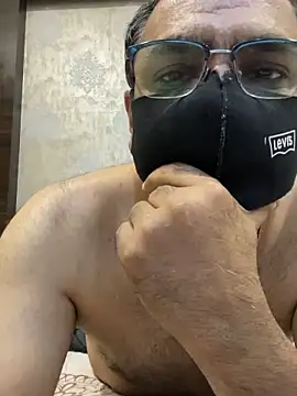 maleattention online show from 8, 4, 2026