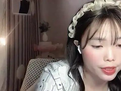 Snapshot of Girl-crazy1 chatting on 25, 2, 2026 Girl-crazy1 online show from 25, 2, 2026