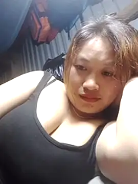 Snapshot of bany-lee chatting on 11, 5, 2026 bany-lee online show from 11, 5, 2026
