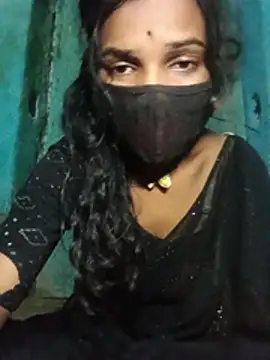 Snapshot of Desi_Couple_P chatting on 3, 7, 2026 Desi Couple P online show from 3, 7, 2026