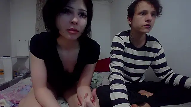 Snapshot of MegaanCollins chatting on 15, 4, 2026 MegaanCollins online show from 15, 4, 2026