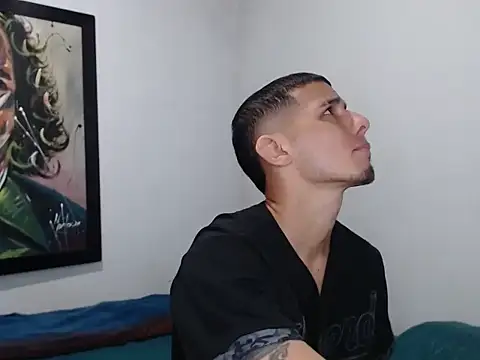 Snapshot of HotSinlge chatting on 19, 2, 2026 HotSinlge online show from 19, 2, 2026