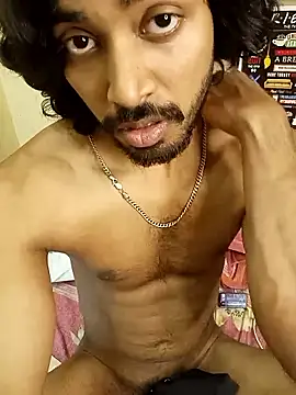 Snapshot of Yk_physique chatting on 19, 2, 2026 Yk physique online show from 19, 2, 2026