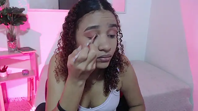 Snapshot of Alice_Grinnerk chatting on 3, 3, 2026 Alice Grinnerk online show from 3, 3, 2026