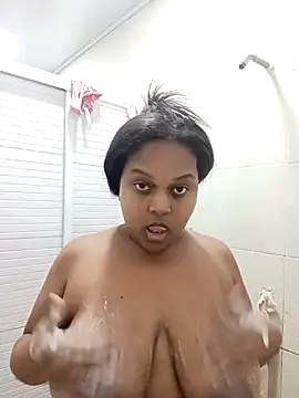 PerlaCurvasgrandes online show from 7, 3, 2026