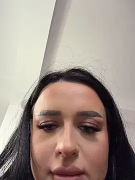 Katty Pery online show from 18, 4, 2026