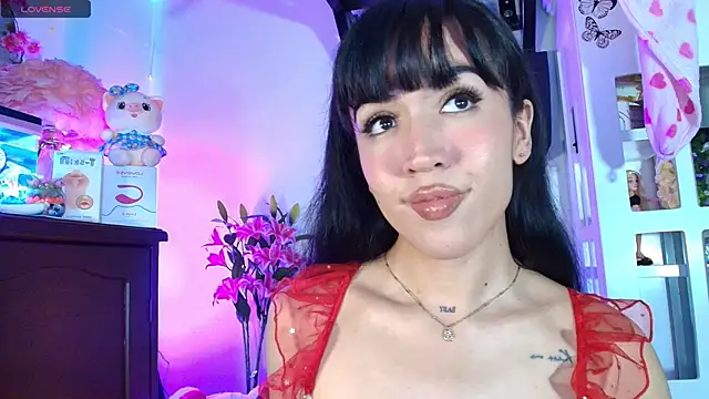 Yiyii online show from 13, 5, 2026
