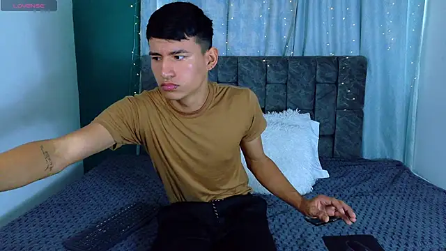 NicolasTorrez online show from 13, 2, 2026