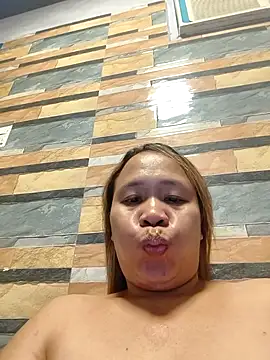Snapshot of squirtshantal chatting on 18, 4, 2026 squirtshantal online show from 18, 4, 2026