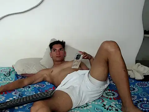 Snapshot of johanoro333 chatting on 8, 3, 2026 johanoro333 online show from 8, 3, 2026