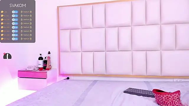 Violetta-foxx online show from 15, 4, 2026