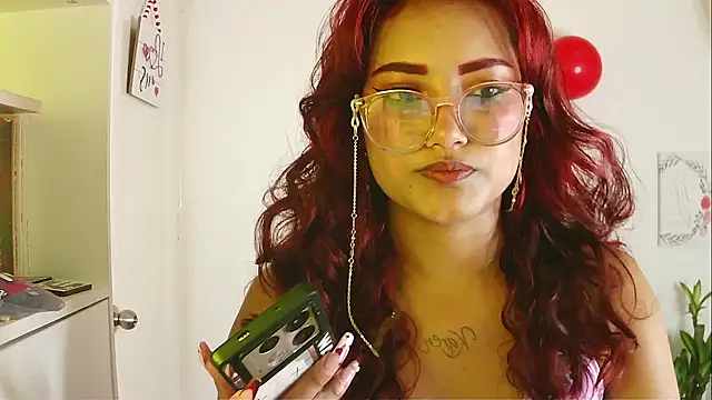 Snapshot of Aleja_Sammy chatting on 2, 3, 2026 Aleja Sammy online show from 2, 3, 2026