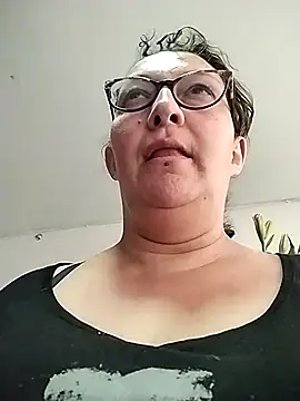  Saraqueen online show from 13, 3, 2026