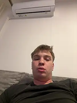 Snapshot of benab888 chatting on 16, 2, 2026 benab888 online show from 16, 2, 2026