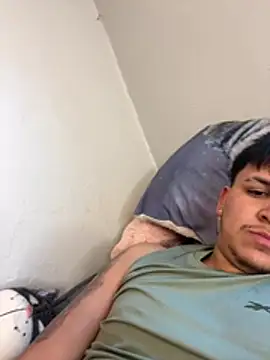 tugatitocaliente12 online show from 8, 4, 2026