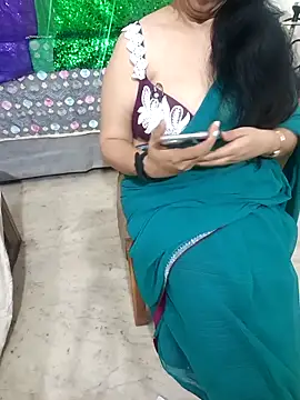 Snapshot of Hot_Sonniyaa chatting on 14, 2, 2026 Hot Sonniyaa online show from 14, 2, 2026