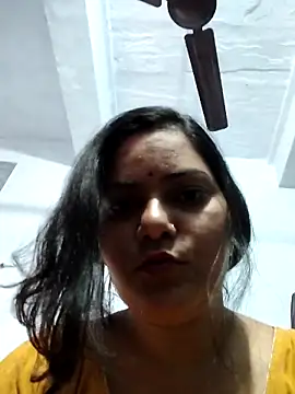 Anushka Singh0 online show from 23, 4, 2026