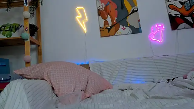 Snapshot of Ophelia_Jay chatting on 2, 3, 2026 Ophelia Jay online show from 2, 3, 2026