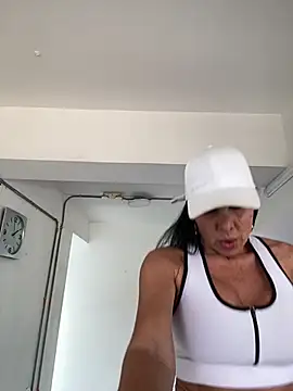 caritoo21 online show from 5, 6, 2026