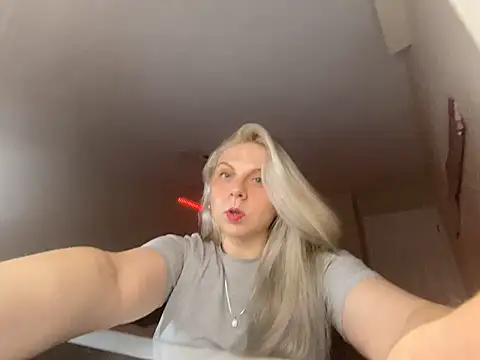 Snapshot of i_love_iva chatting on 15, 2, 2026 i love iva online show from 15, 2, 2026