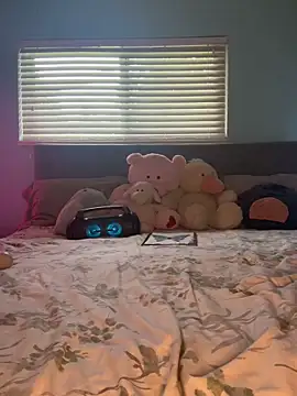 daniella monroe online show from 6, 4, 2026