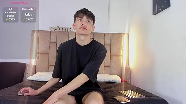 Noir Sebas online show from 8, 4, 2026