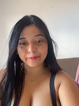 Snapshot of Emmily_hott chatting on 2, 6, 2026 Emmily hott online show from 2, 6, 2026