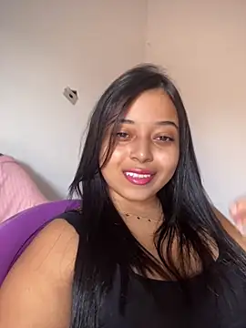 Snapshot of Emmily_hott chatting on 3, 6, 2026 Emmily hott online show from 3, 6, 2026