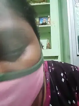 Snapshot of tamilkaviya431 chatting on 3, 7, 2026 tamilkaviya431 online show from 3, 7, 2026
