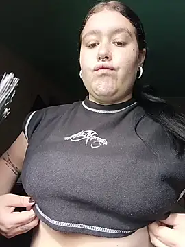 Snapshot of Freckless_ chatting on 23, 7, 2026 Freckless online show from 23, 7, 2026