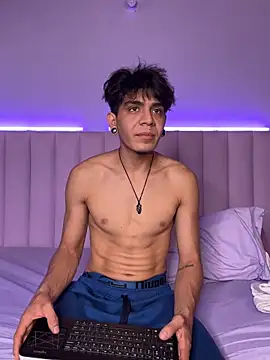 abrilandjulian online show from 6, 4, 2026