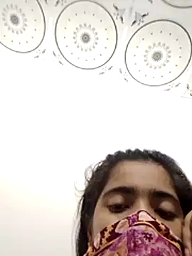 tanisha-me online show from 25, 7, 2026