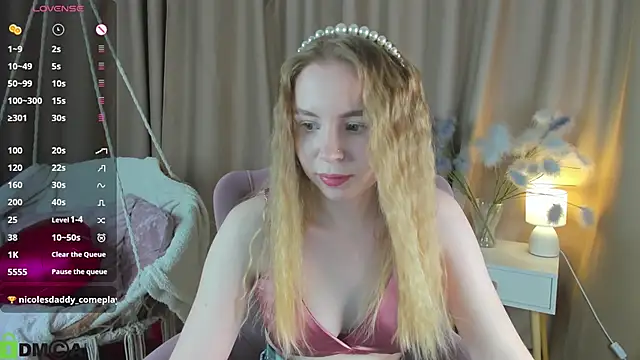 Snapshot of Linda__Bloom chatting on 2, 3, 2026 Linda Bloom online show from 2, 3, 2026