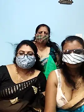 Snapshot of Kannadasexywifes chatting on 26, 4, 2026 Kannadasexywifes online show from 26, 4, 2026