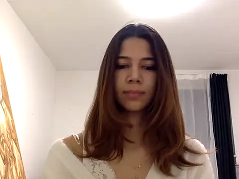 KiraVixenSweet online show from 15, 2, 2026