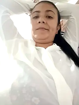 Snapshot of Gissele_Rubi chatting on 17, 3, 2026 Gissele Rubi online show from 17, 3, 2026