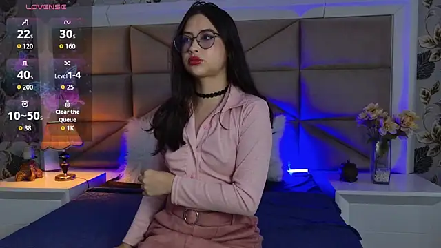 Snapshot of LilyClarck chatting on 3, 5, 2026 LilyClarck online show from 3, 5, 2026