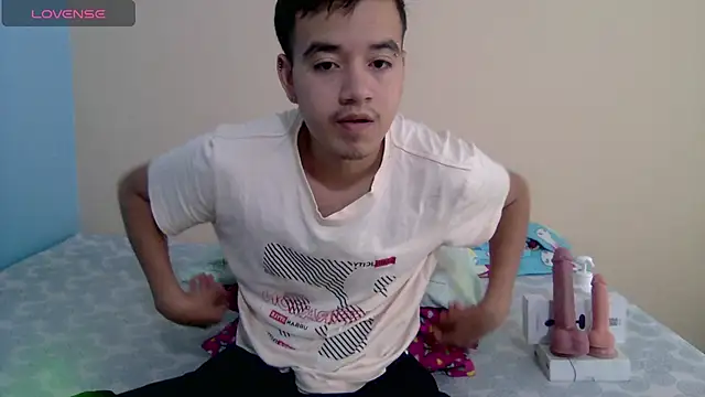 Snapshot of IronDante chatting on 4, 6, 2026 IronDante online show from 4, 6, 2026