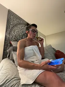 lunasexy79 online show from 12, 4, 2026