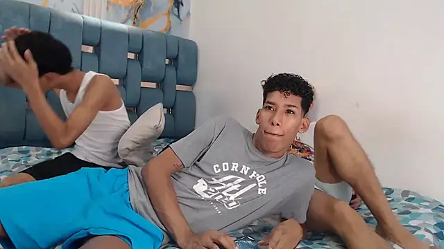 GREEN BOYS online show from 7, 4, 2026